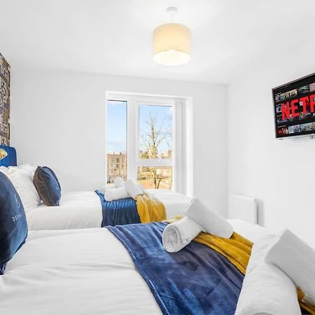 The Versace Suite With 4 Beds And Secure Free Parking 伯明翰 外观 照片