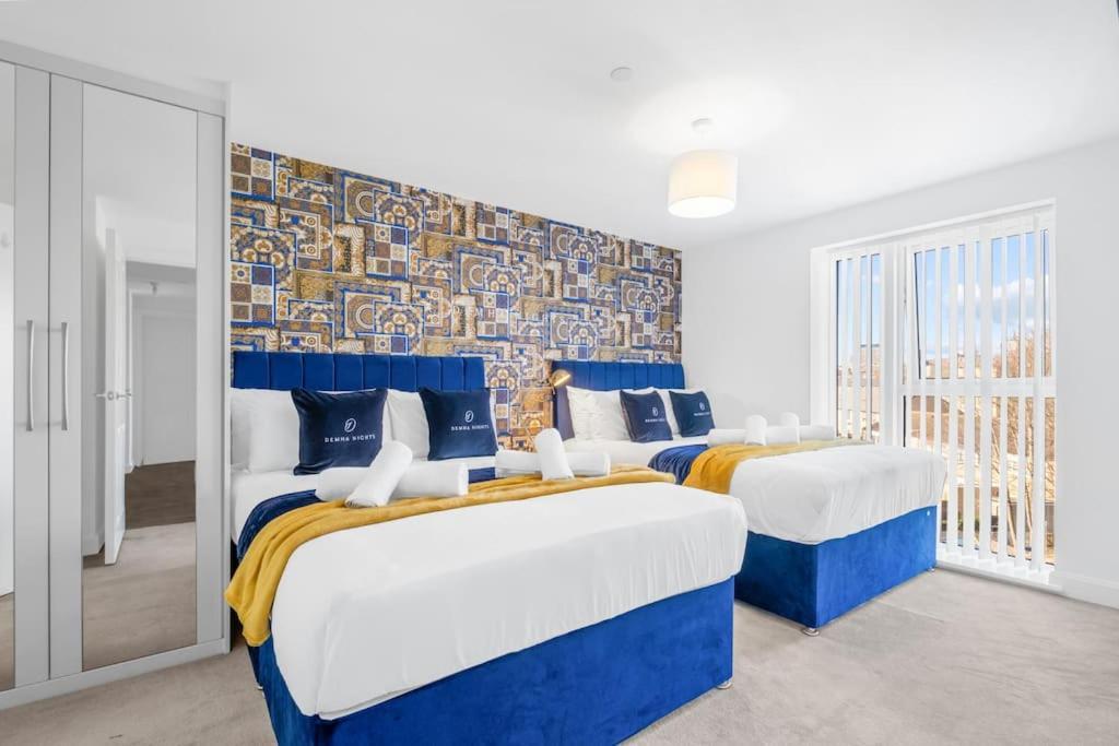 The Versace Suite With 4 Beds And Secure Free Parking 伯明翰 外观 照片
