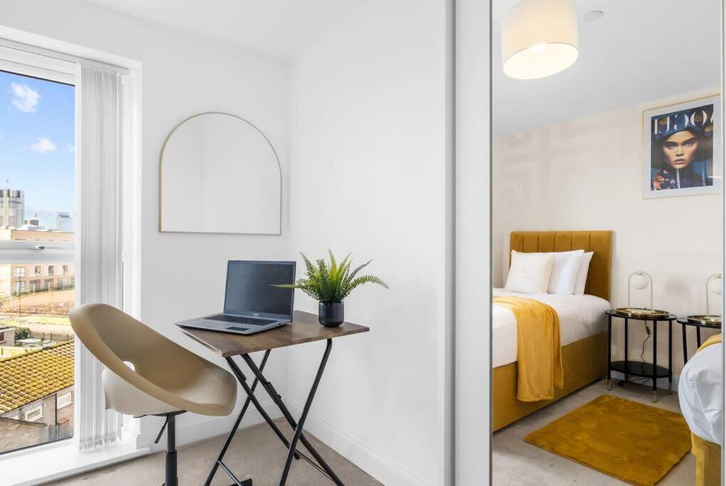 The Versace Suite With 4 Beds And Secure Free Parking 伯明翰 外观 照片