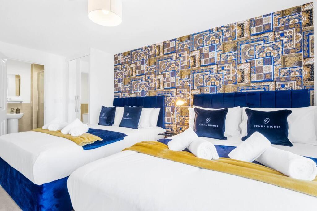 The Versace Suite With 4 Beds And Secure Free Parking 伯明翰 外观 照片