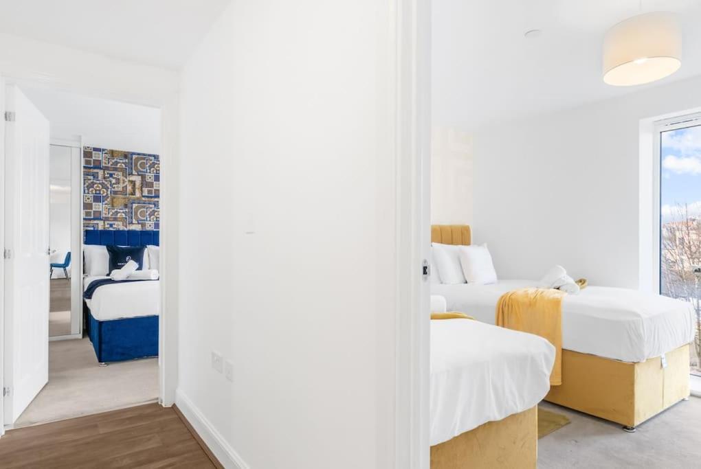 The Versace Suite With 4 Beds And Secure Free Parking 伯明翰 外观 照片